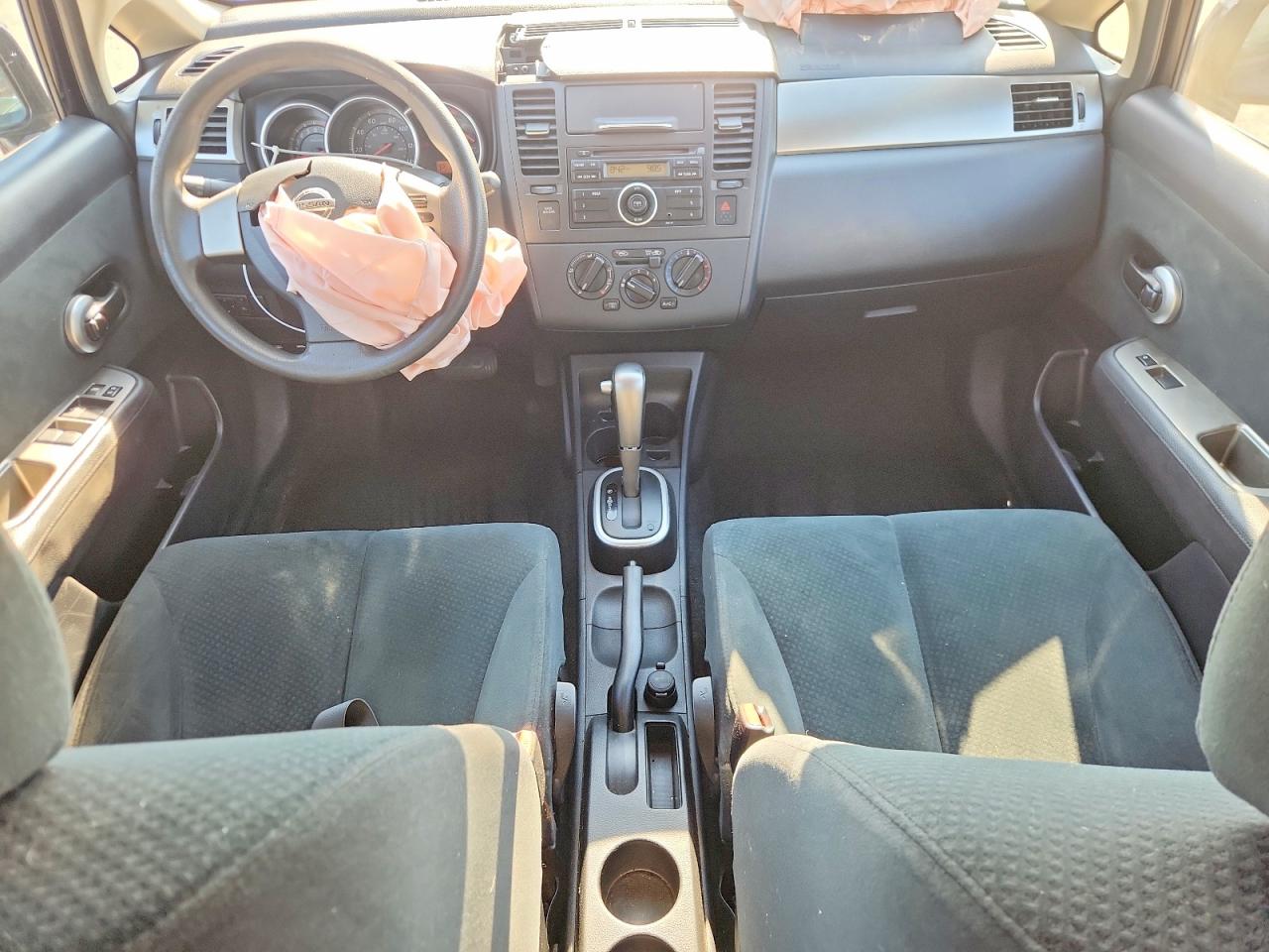 2010 NISSAN VERSA