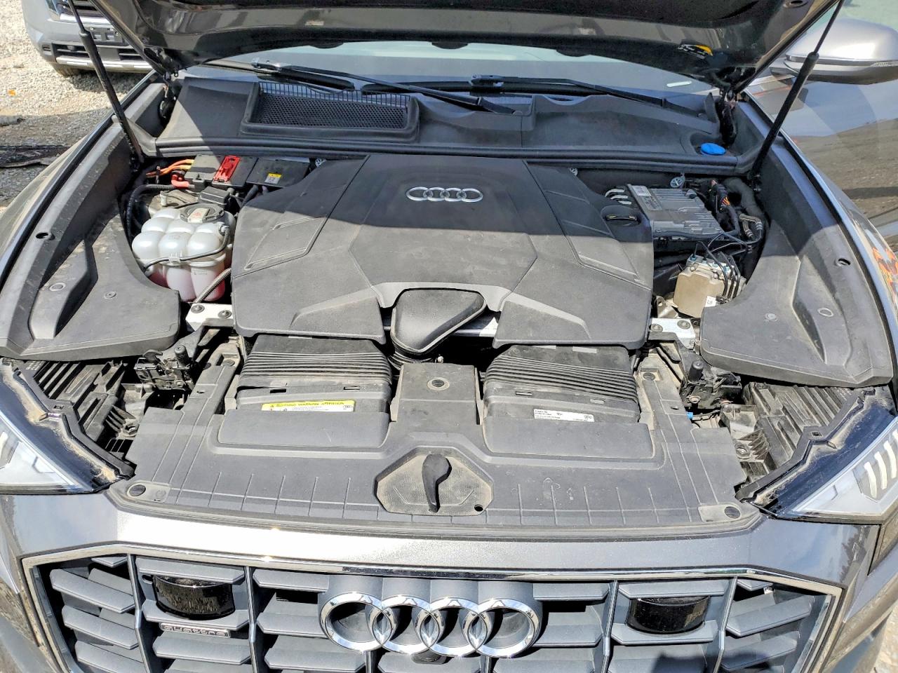 2019 AUDI Q8