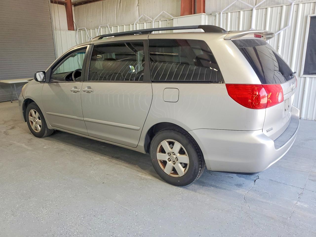 2008 TOYOTA SIENNA
