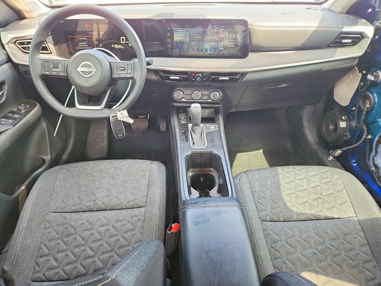 2025 NISSAN KICKS
