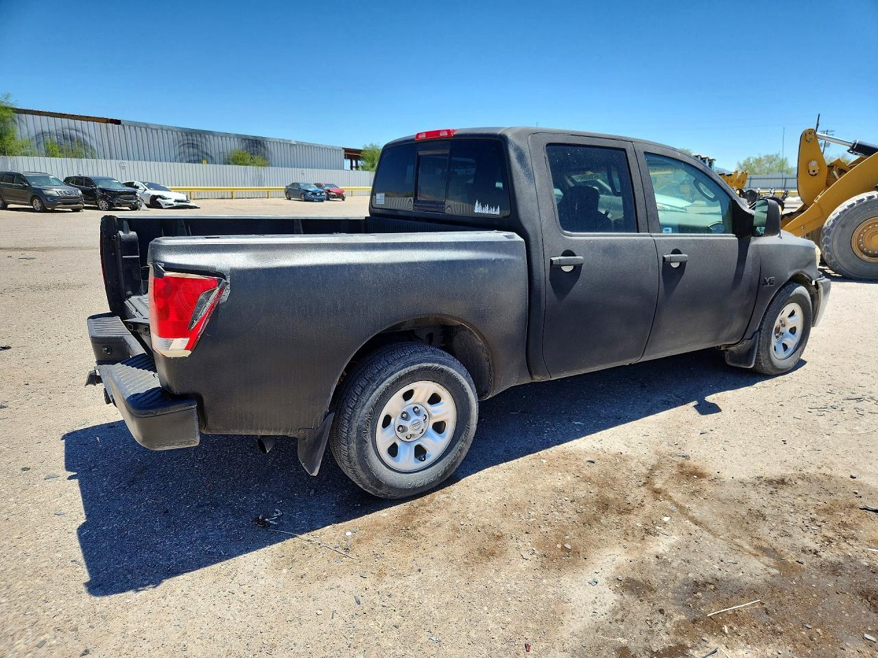 2004 NISSAN TITAN