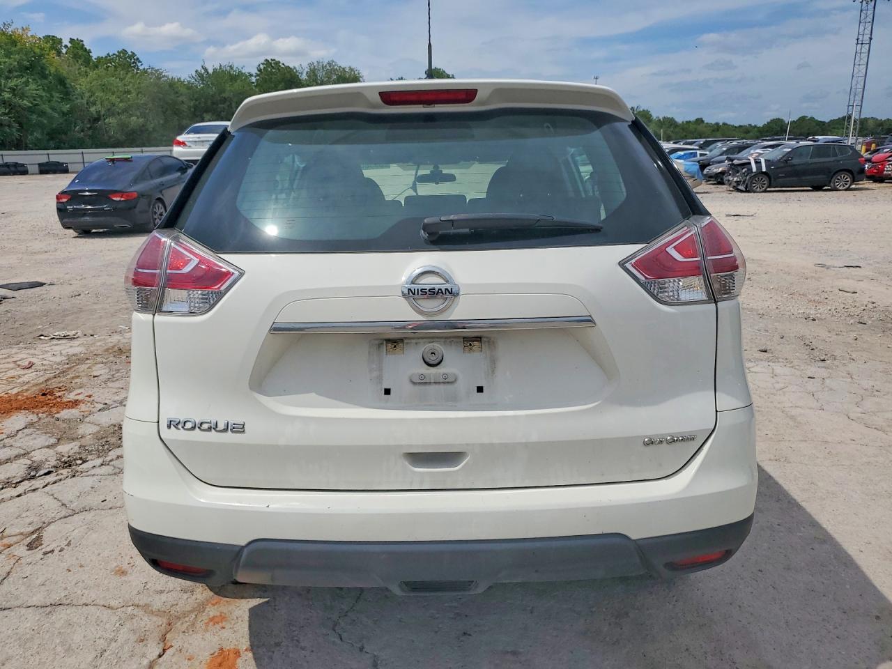 2016 NISSAN ROGUE