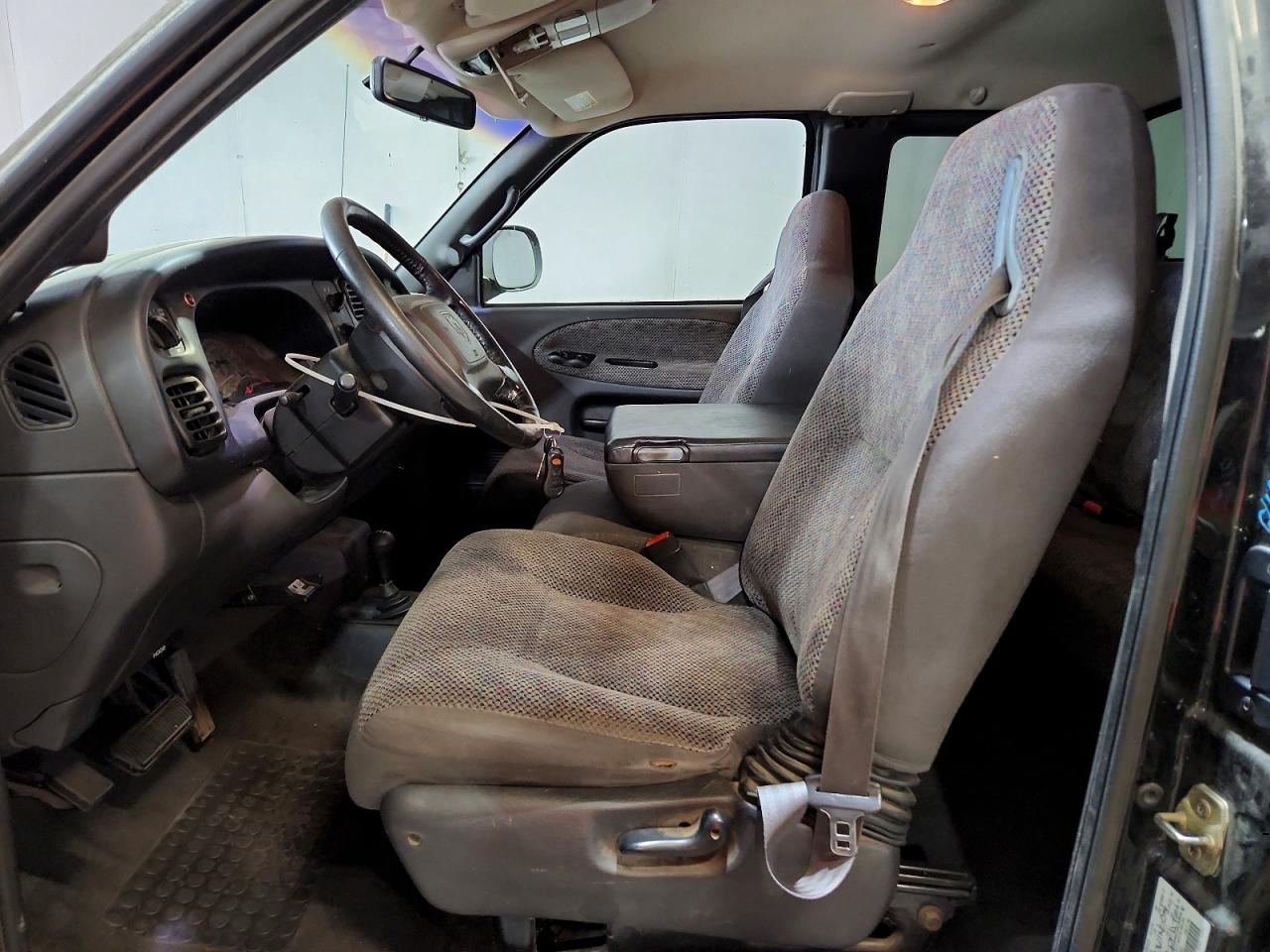 2001 DODGE RAM 2500