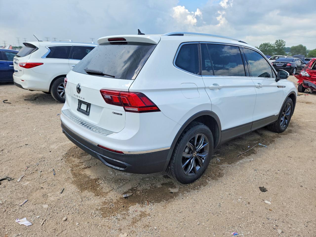2022 VOLKSWAGEN TIGUAN