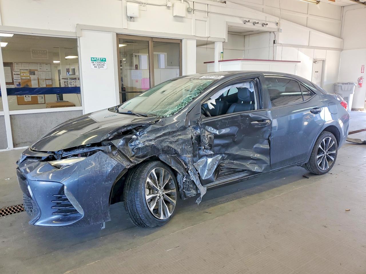 2017 TOYOTA COROLLA