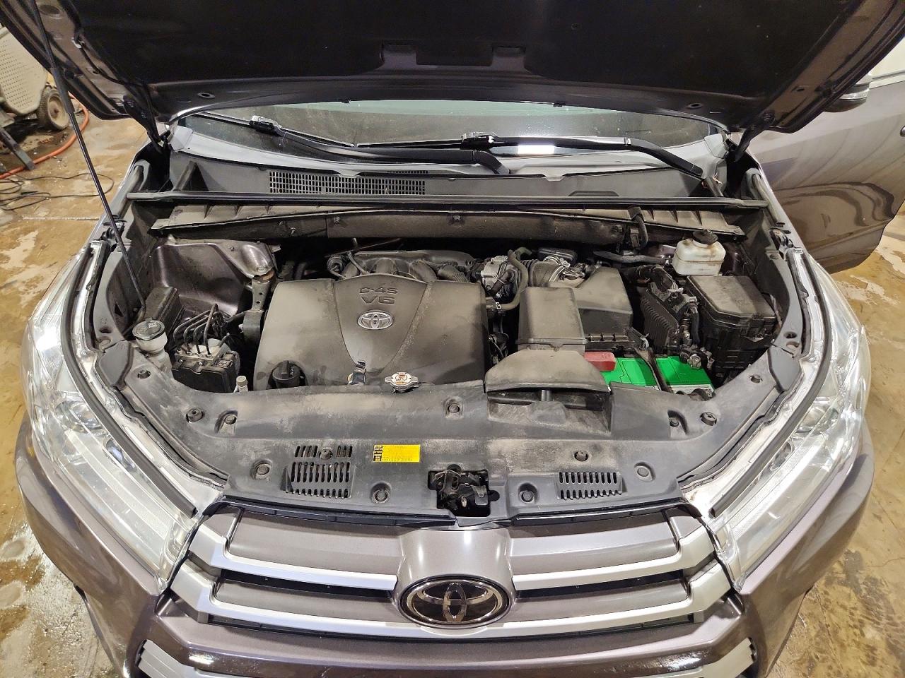 2019 TOYOTA HIGHLANDER