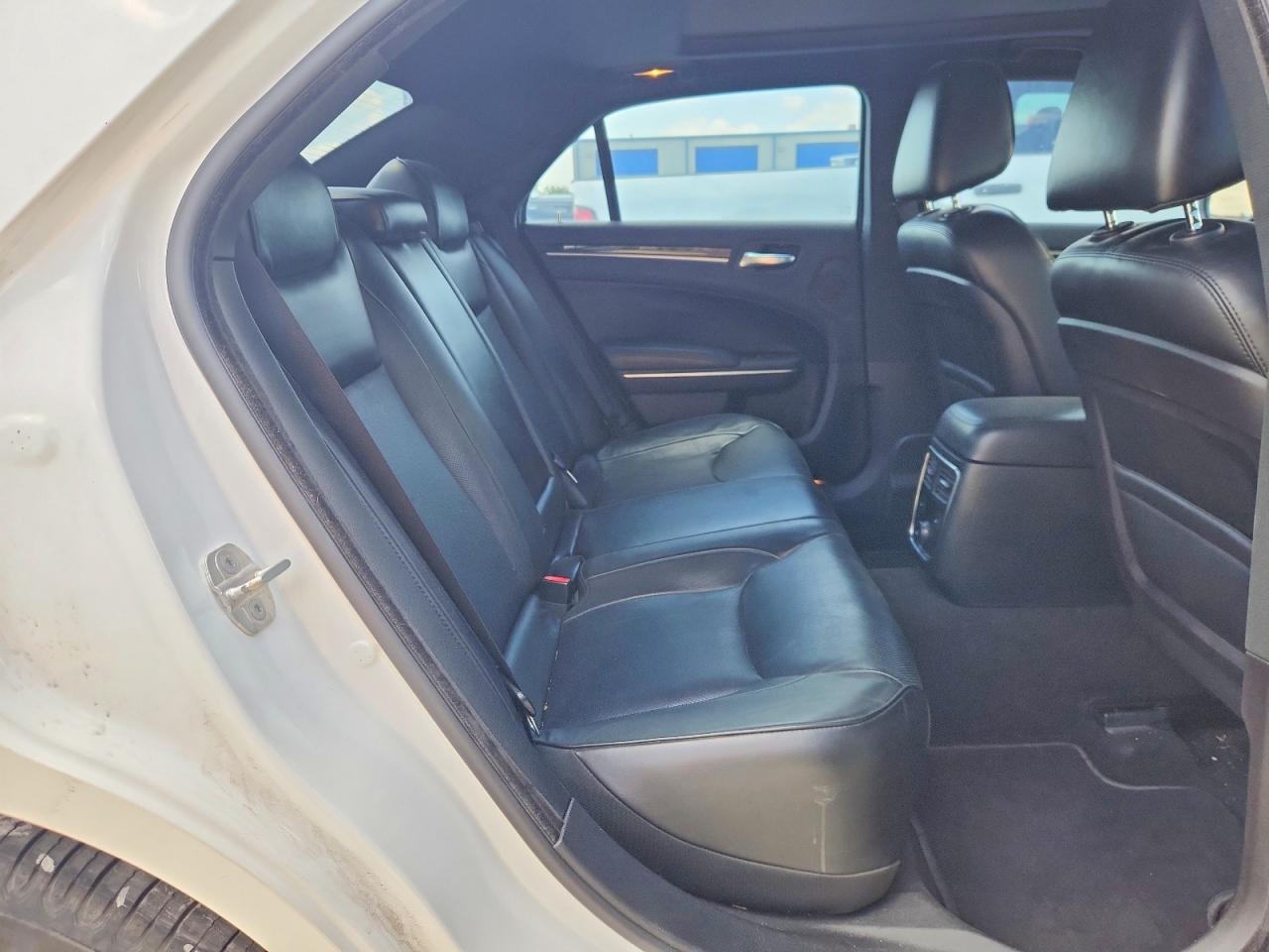 2012 CHRYSLER 300