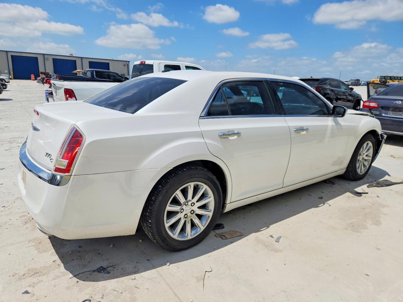 2012 CHRYSLER 300