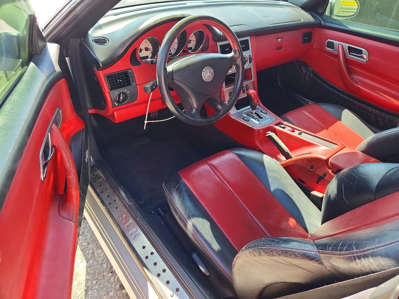 2001 MERCEDES-BENZ SLK-CLASS