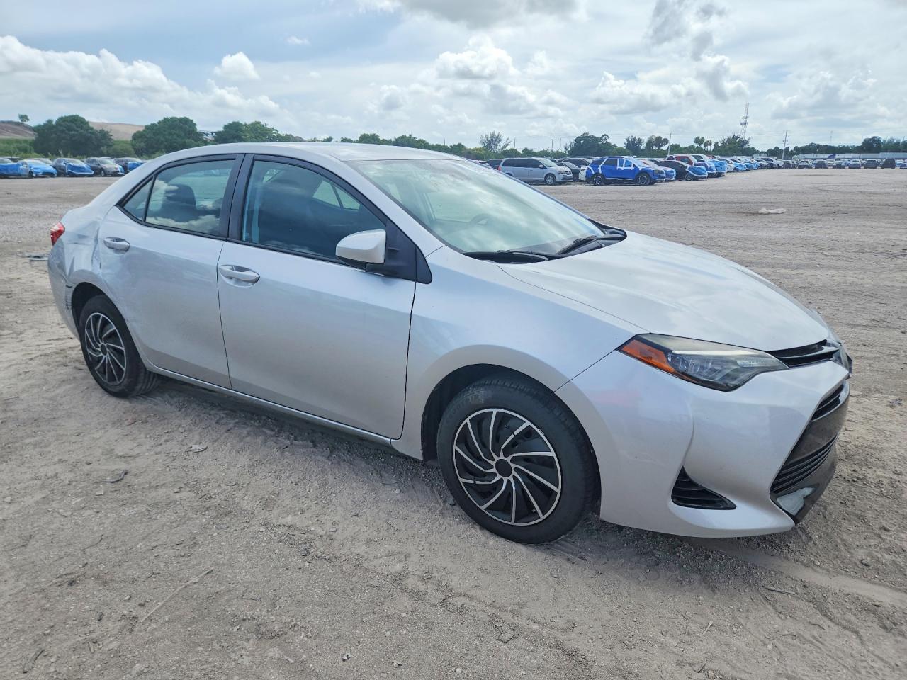 2017 TOYOTA COROLLA