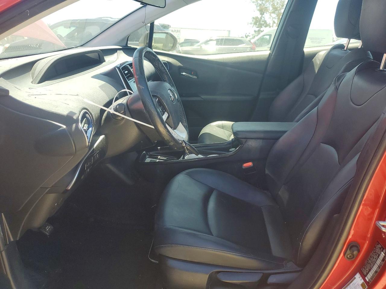 2016 TOYOTA PRIUS