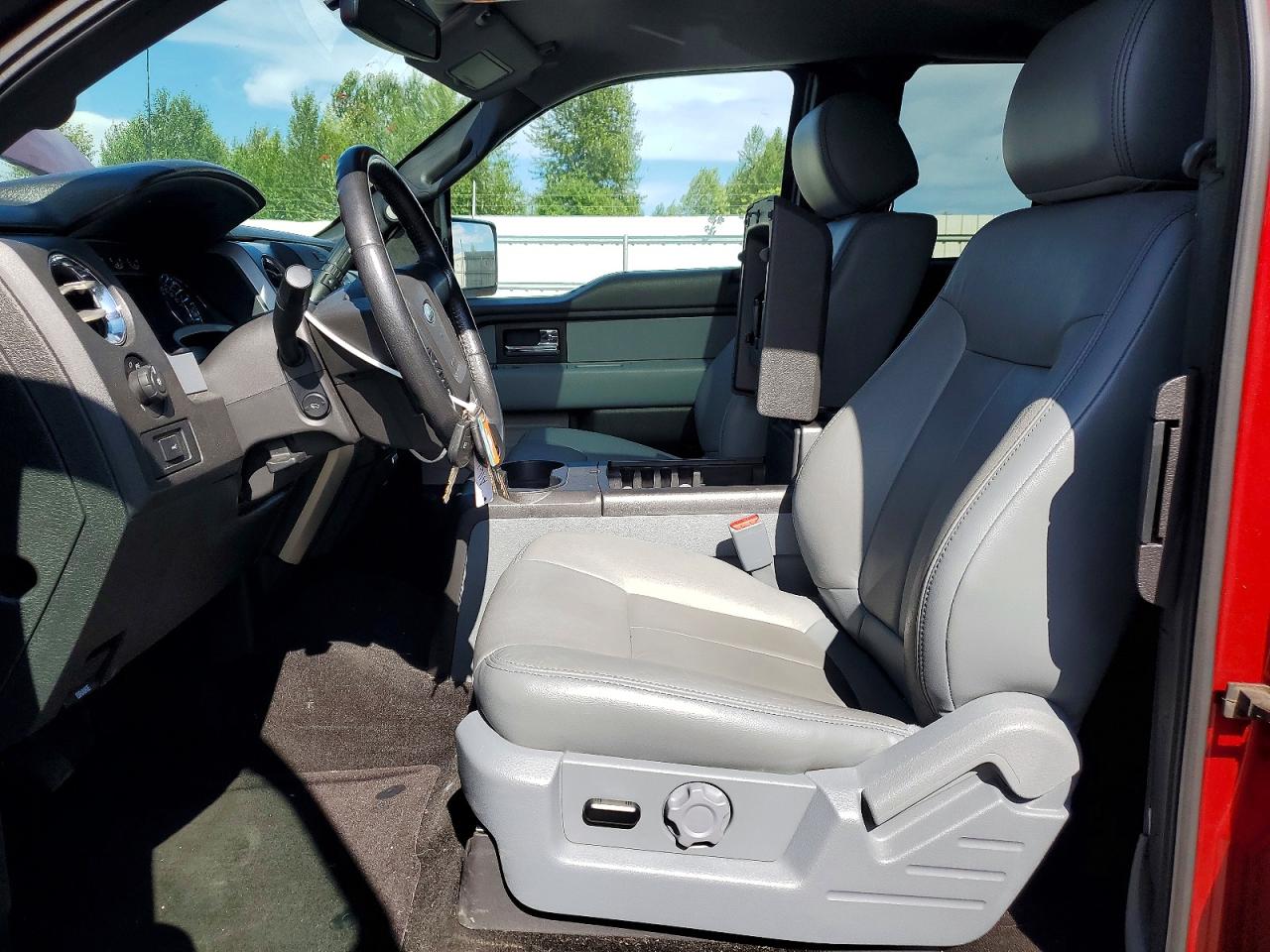 2014 FORD F150