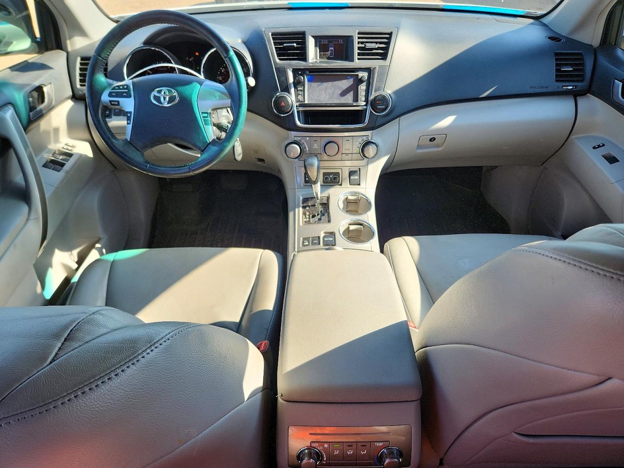 2013 TOYOTA HIGHLANDER