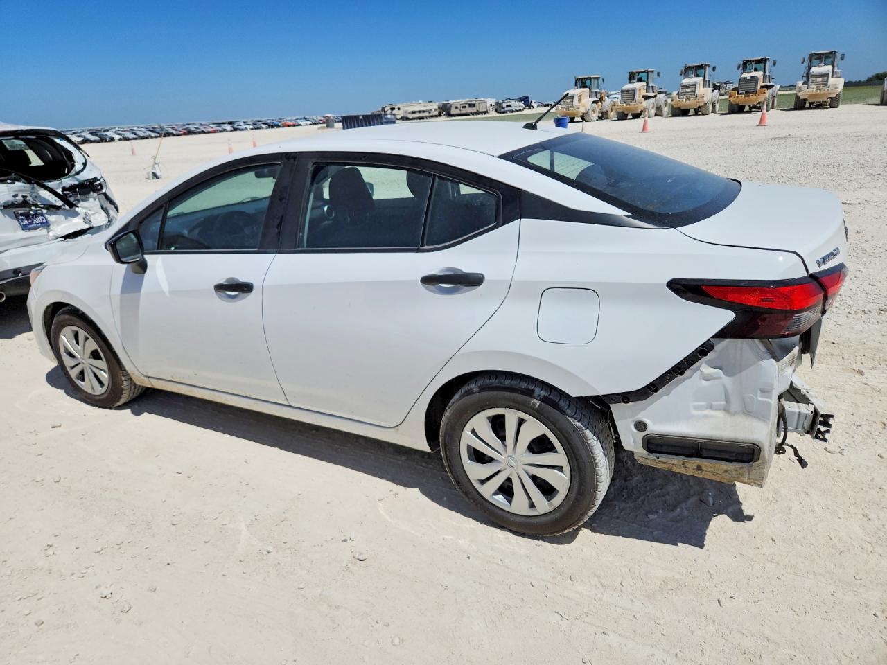 2023 NISSAN VERSA