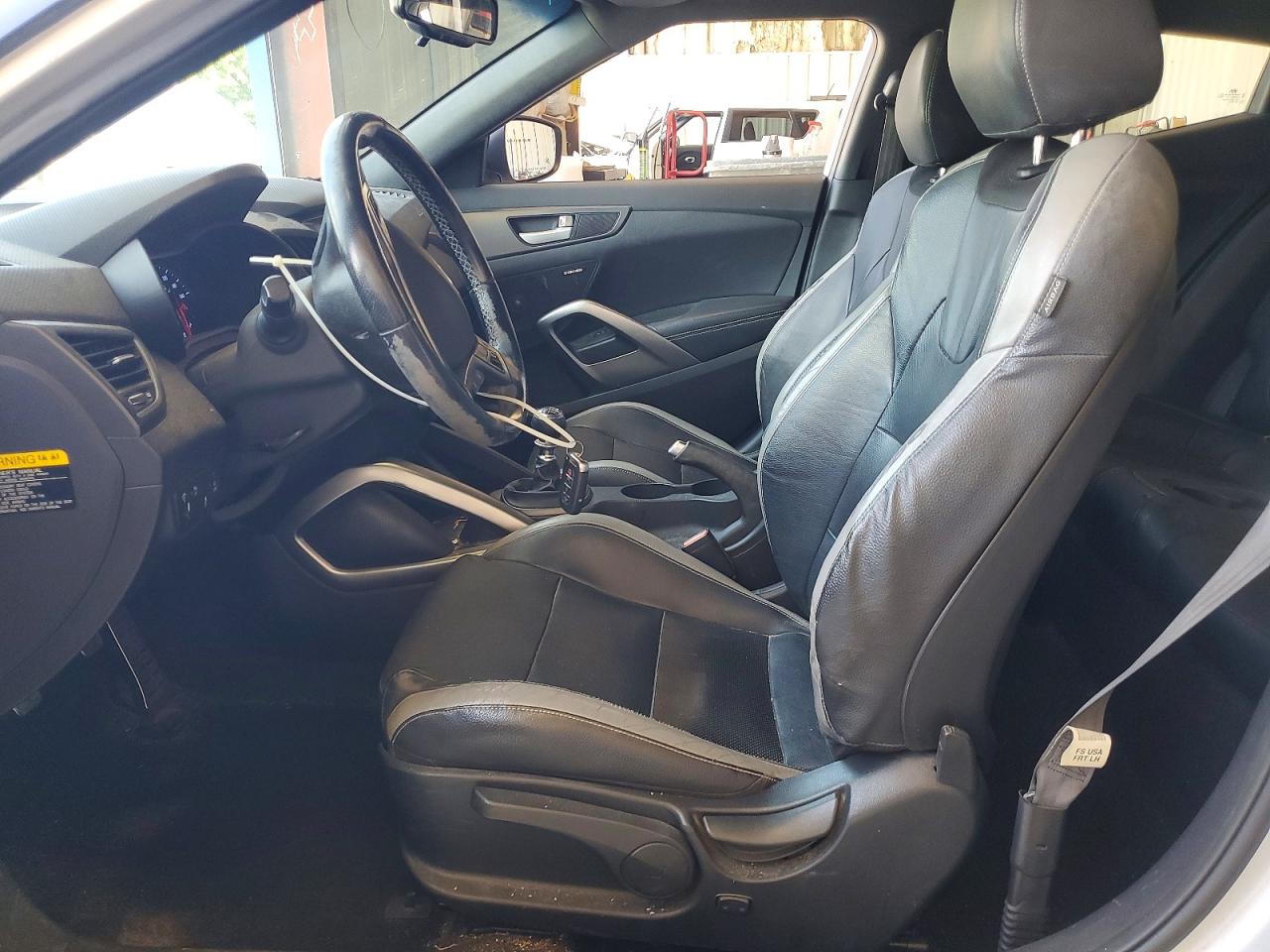 2016 HYUNDAI VELOSTER