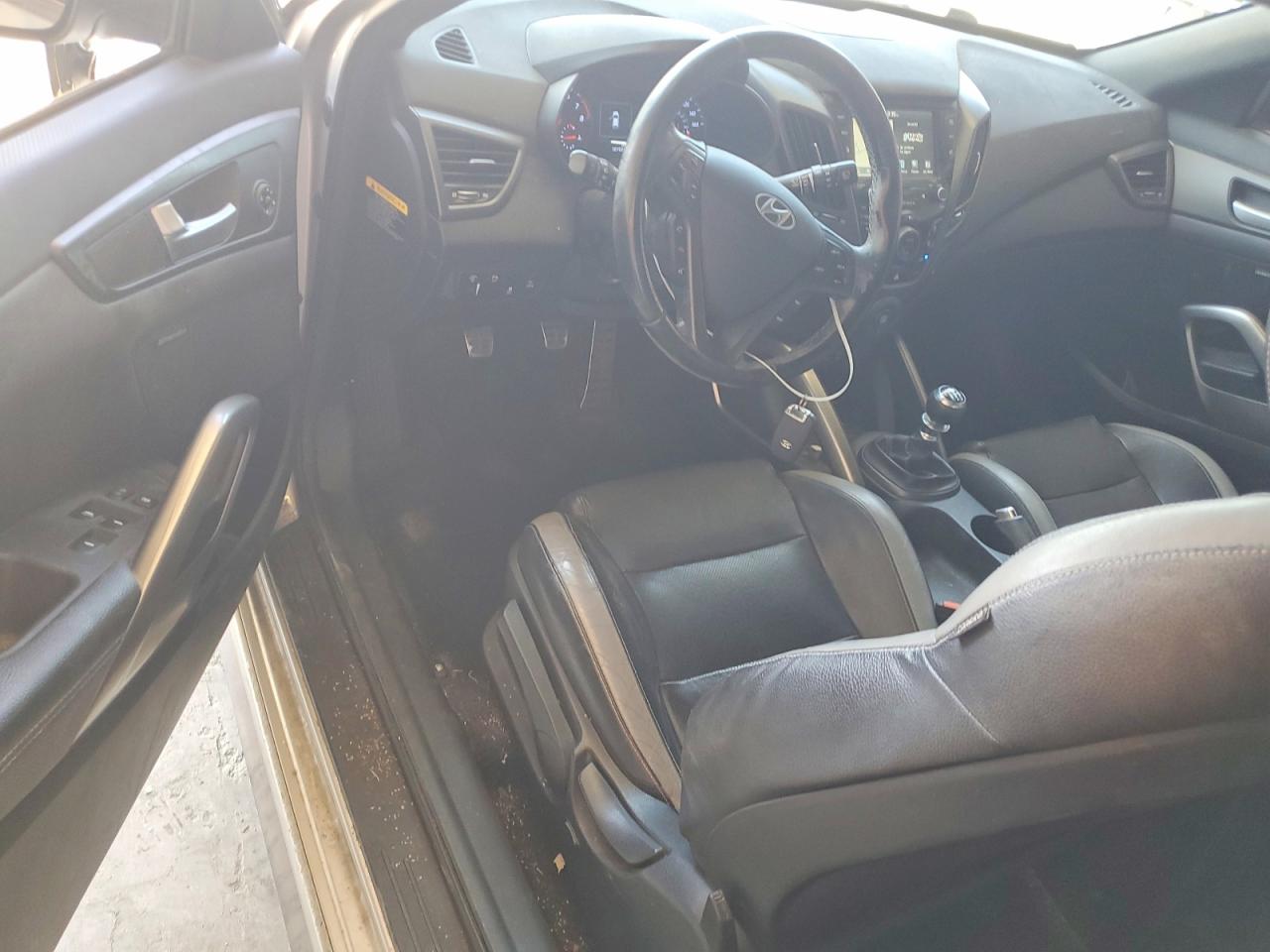 2016 HYUNDAI VELOSTER
