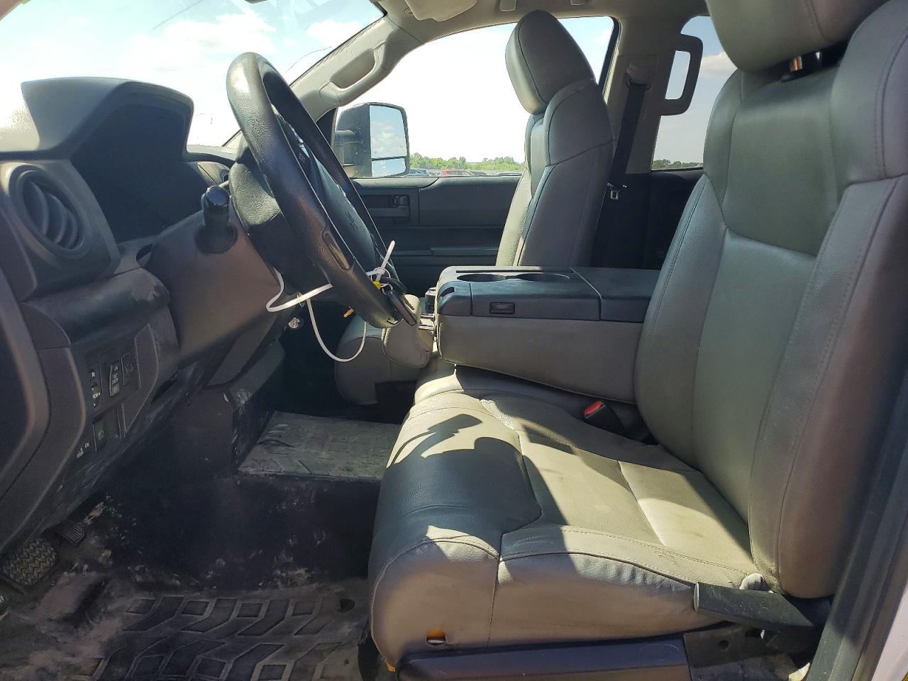 2020 TOYOTA TUNDRA