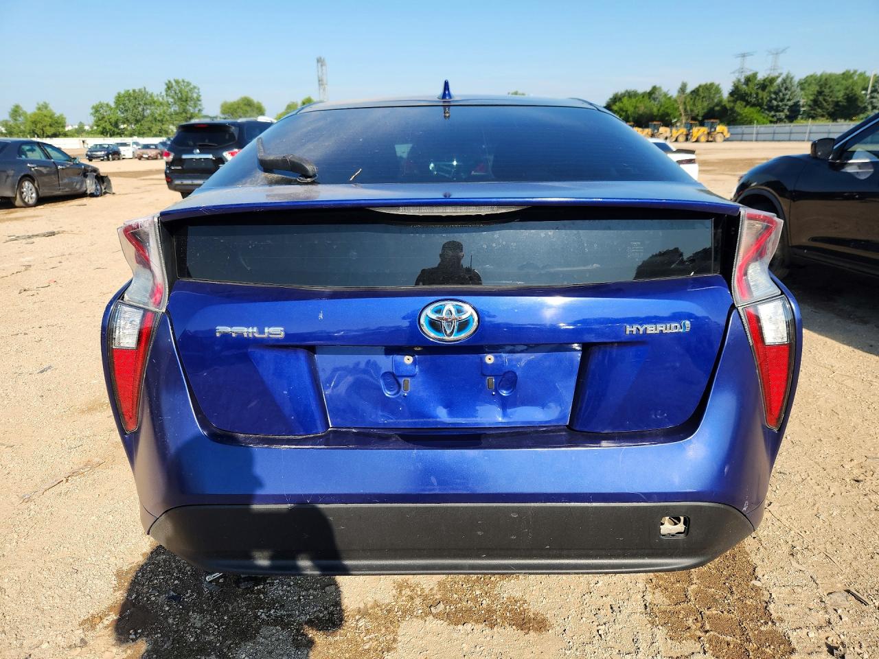 2016 TOYOTA PRIUS