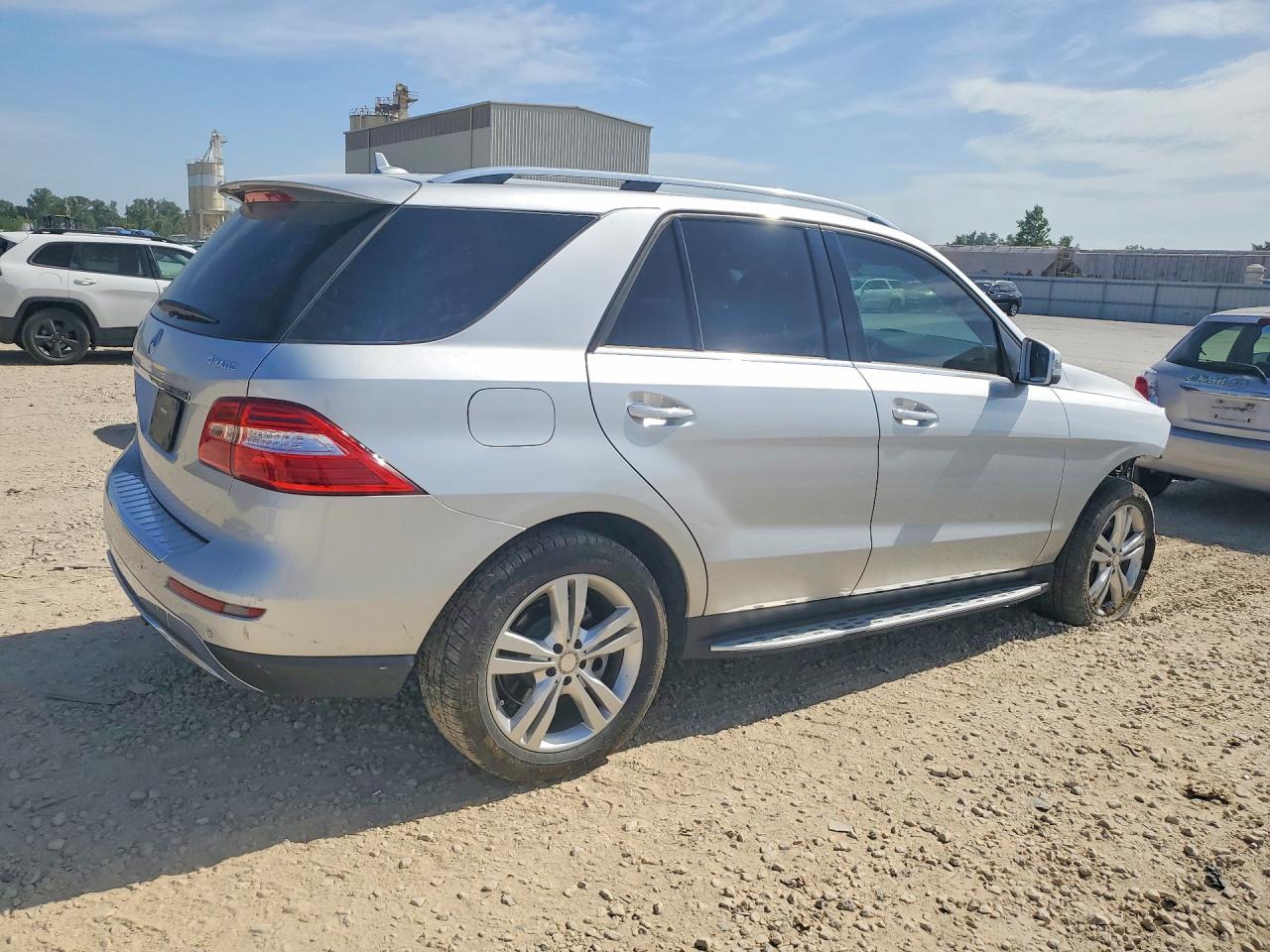 2015 MERCEDES-BENZ M-CLASS