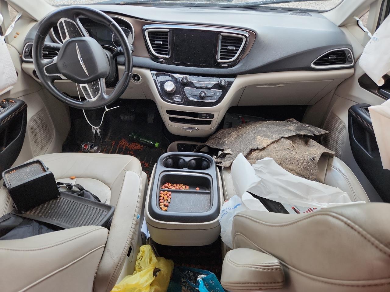 2017 CHRYSLER PACIFICA