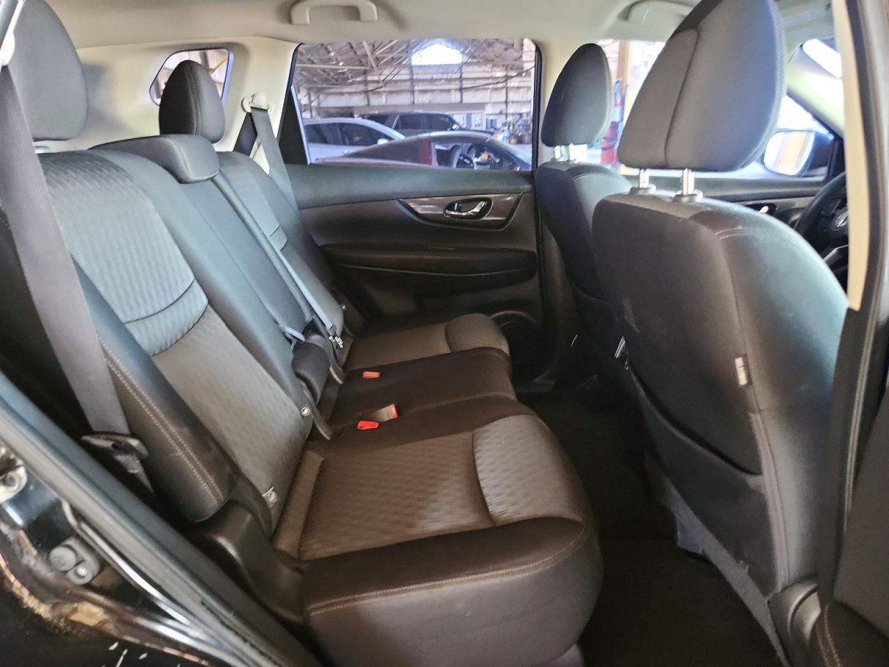 2017 NISSAN ROGUE
