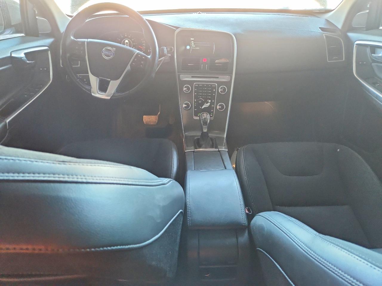2016 VOLVO XC60