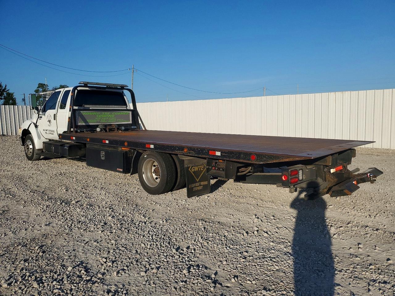 2011 FORD F650