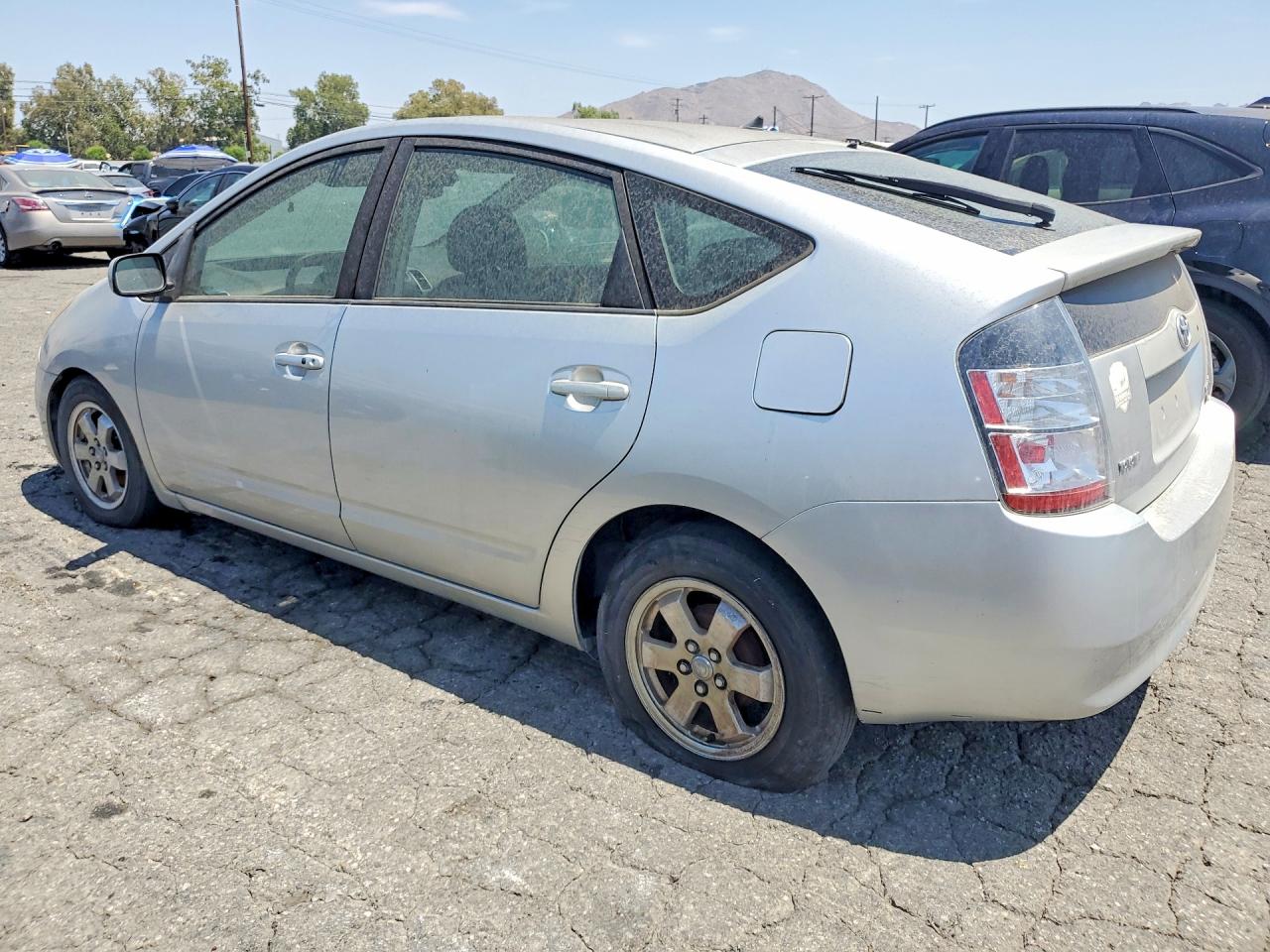 2004 TOYOTA PRIUS BASE
