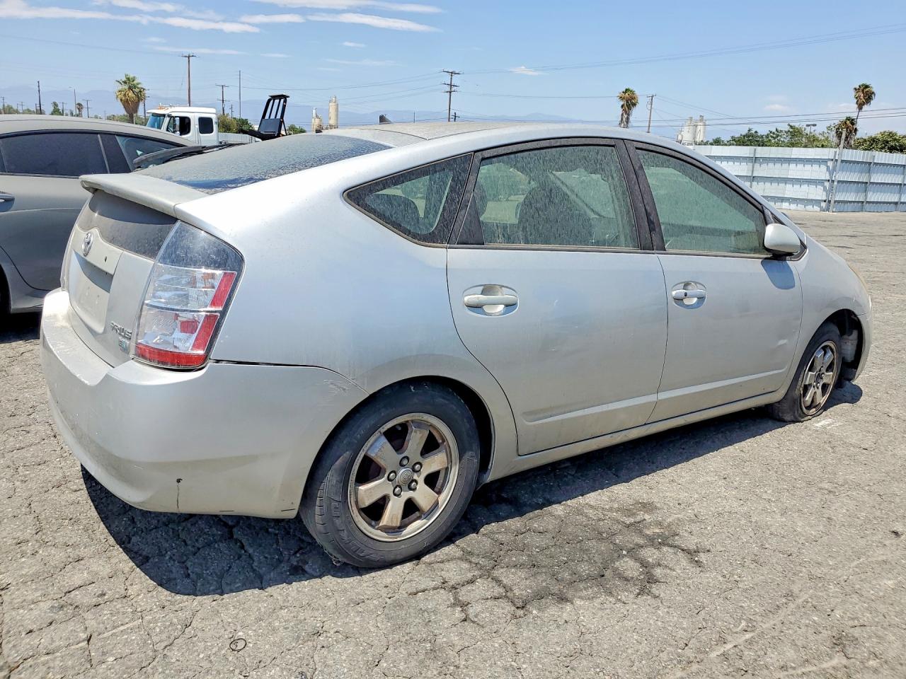 2004 TOYOTA PRIUS BASE