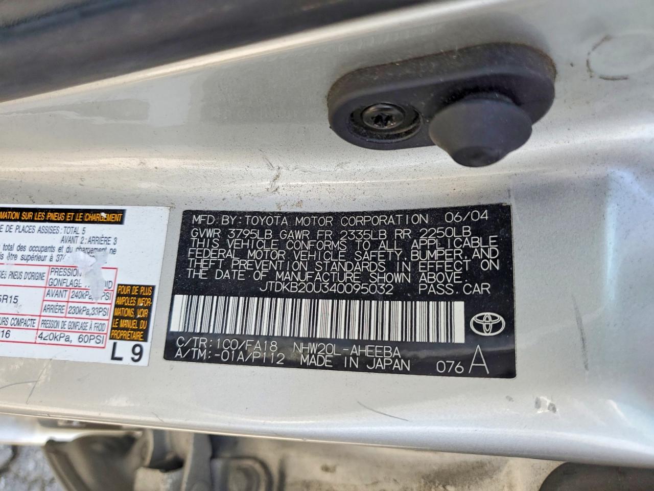 2004 TOYOTA PRIUS BASE