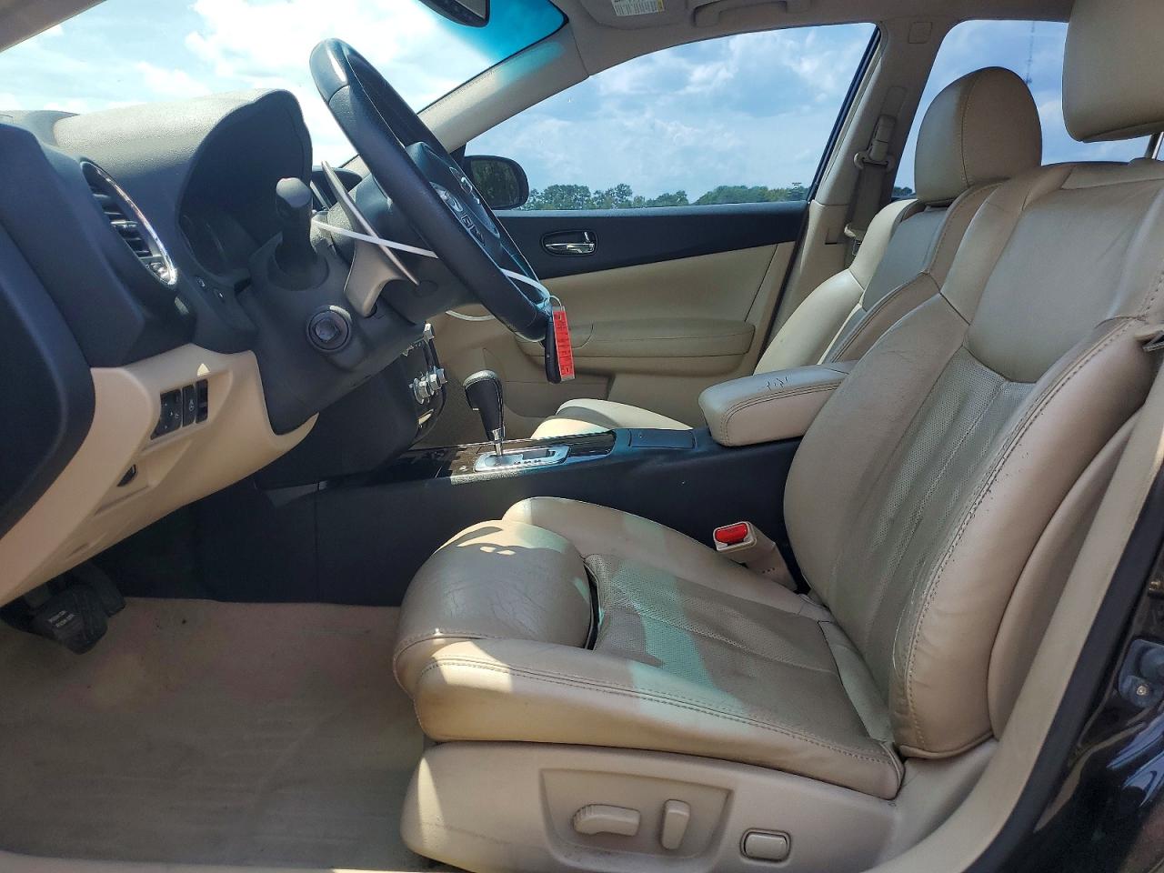 2012 NISSAN MAXIMA
