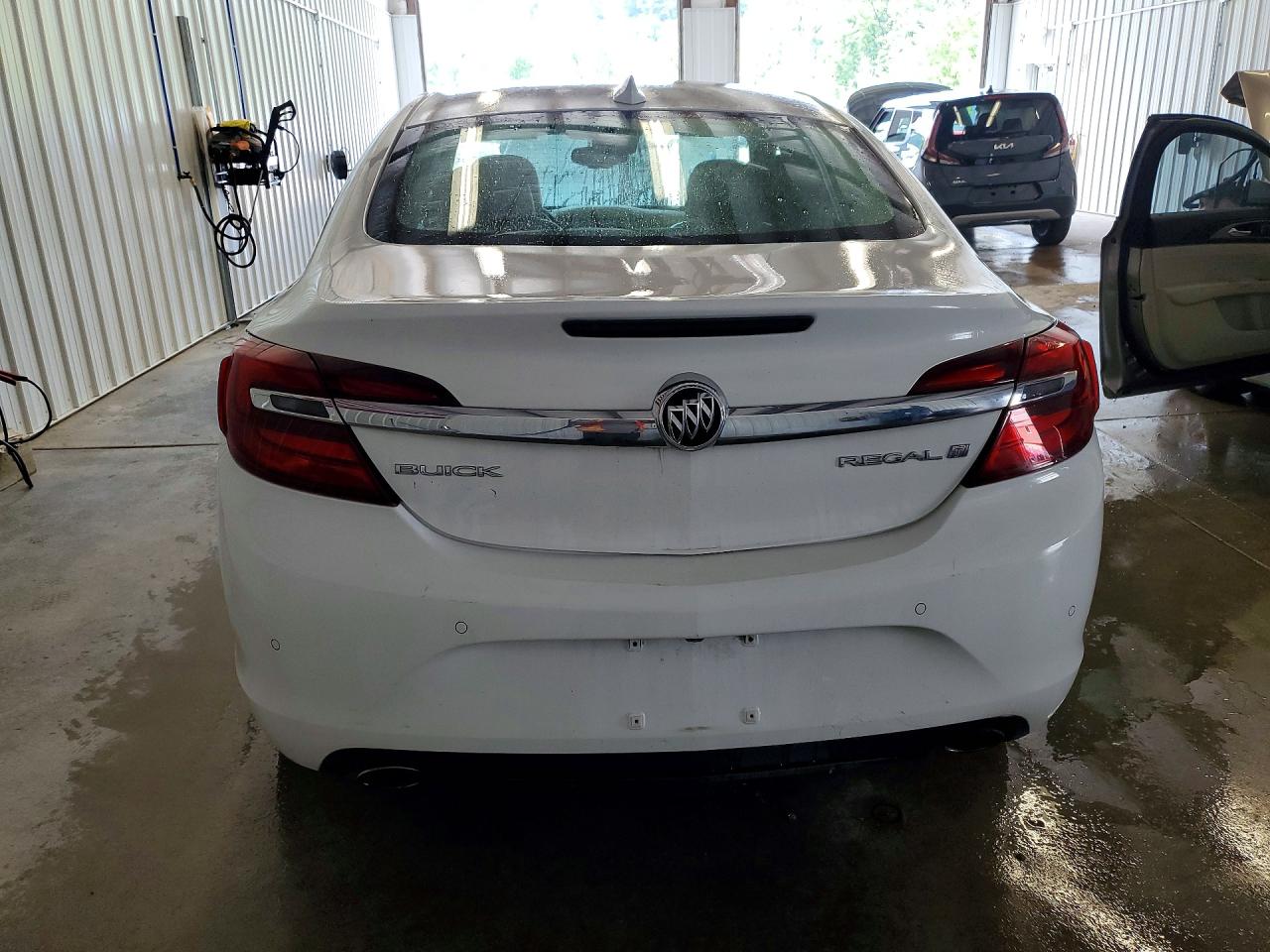2016 BUICK REGAL