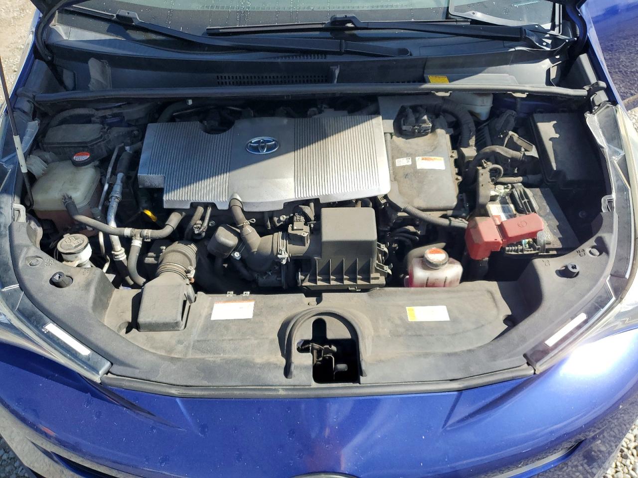 2016 TOYOTA PRIUS