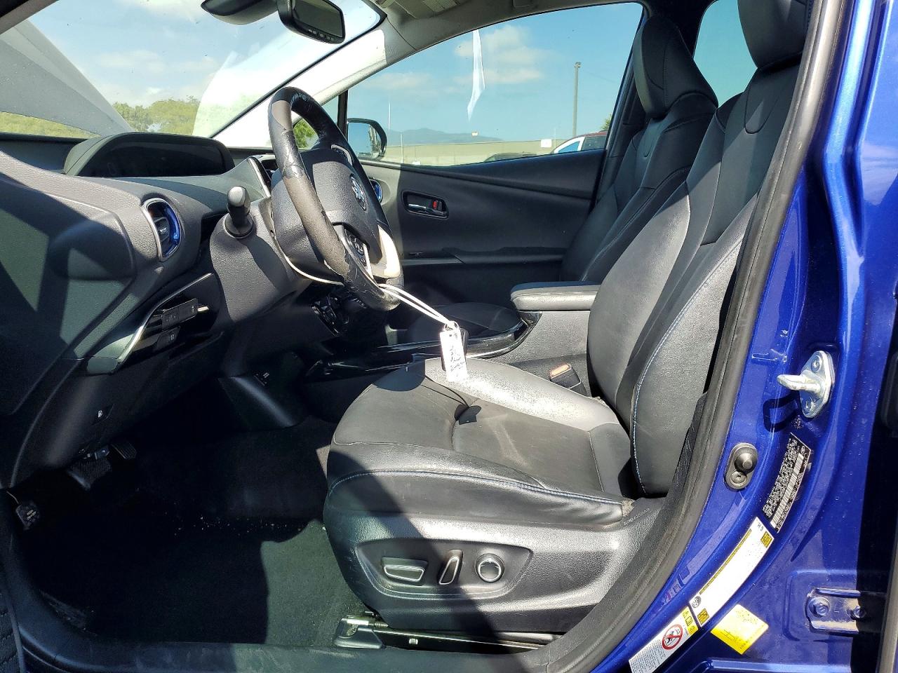 2016 TOYOTA PRIUS