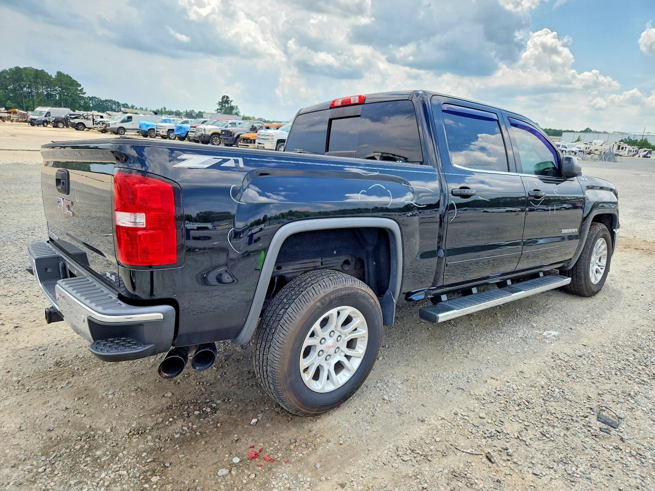 2015 GMC SIERRA