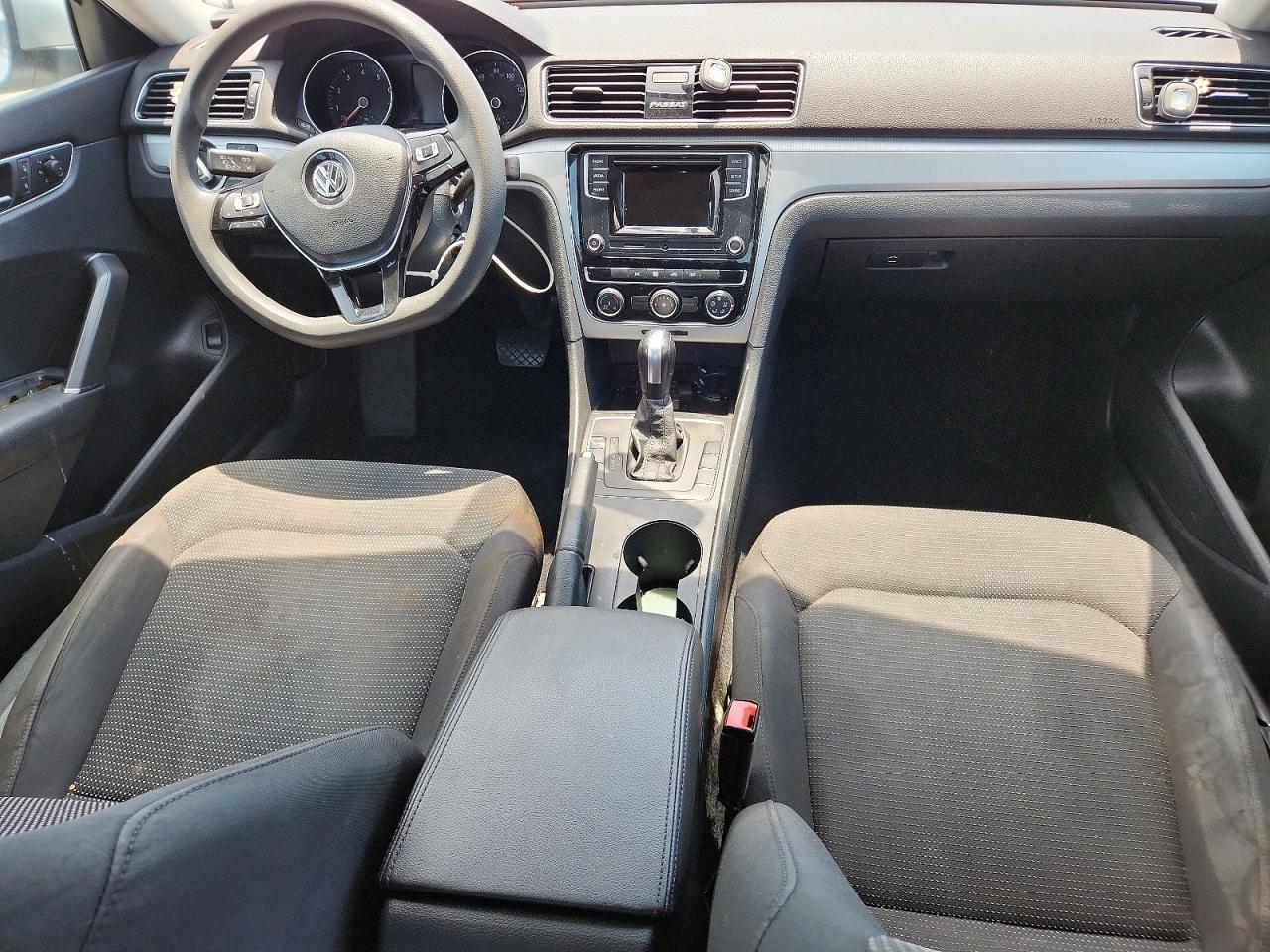 2018 VOLKSWAGEN PASSAT