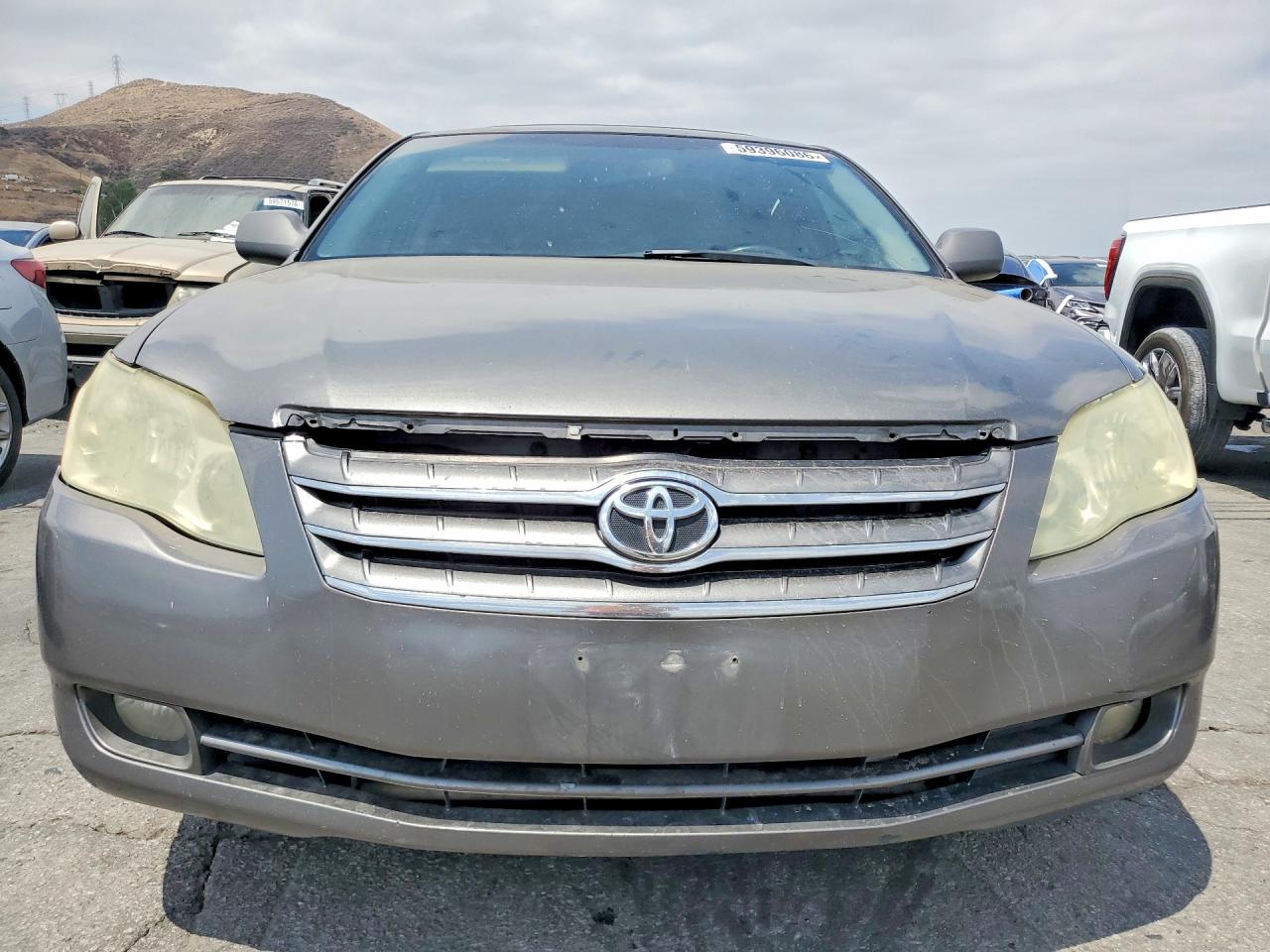 2006 TOYOTA AVALON