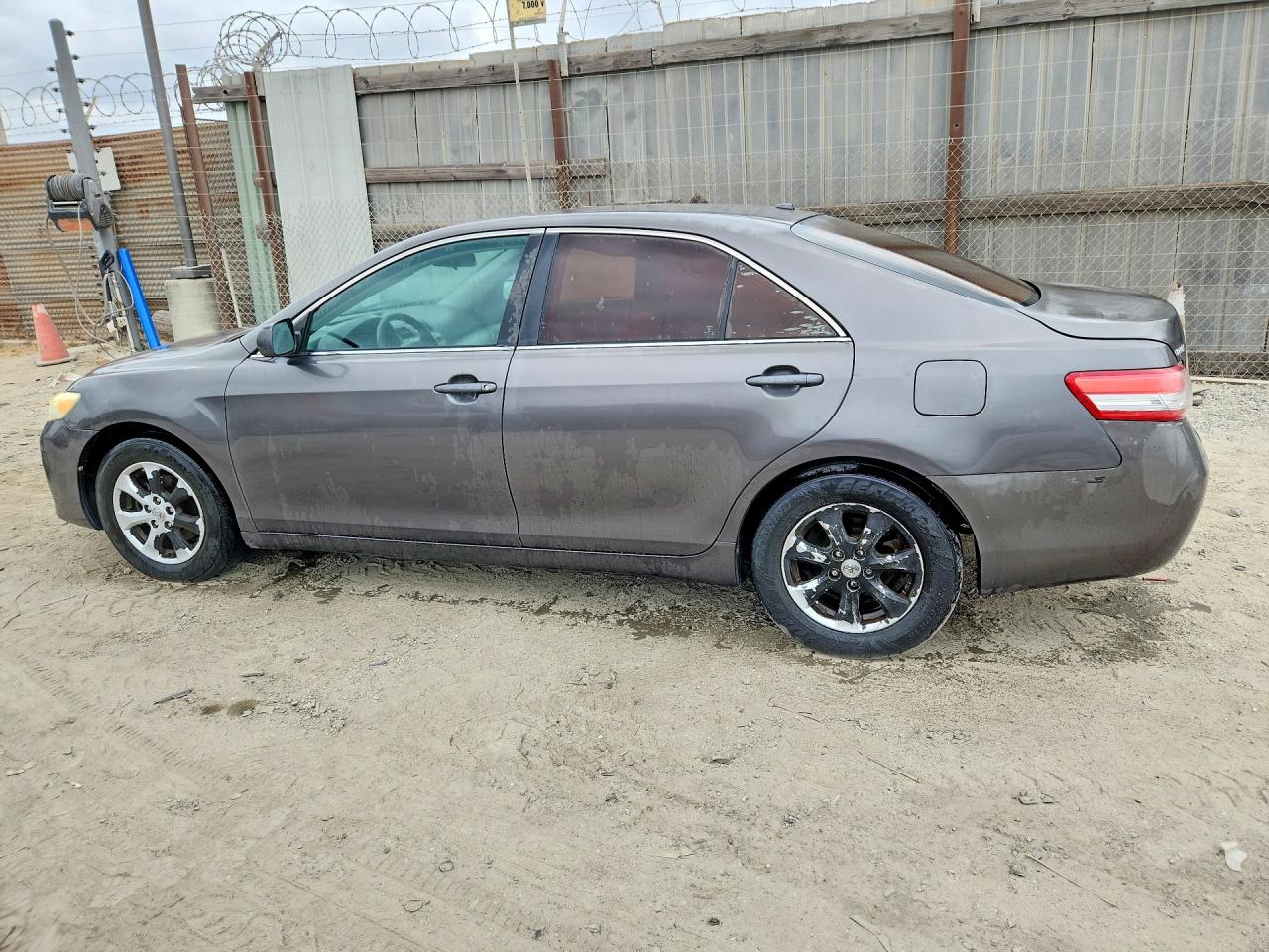 2010 TOYOTA CAMRY