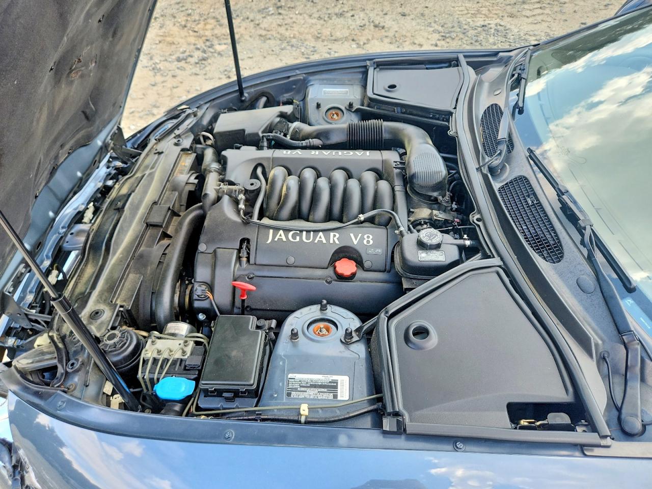 2000 JAGUAR XK8