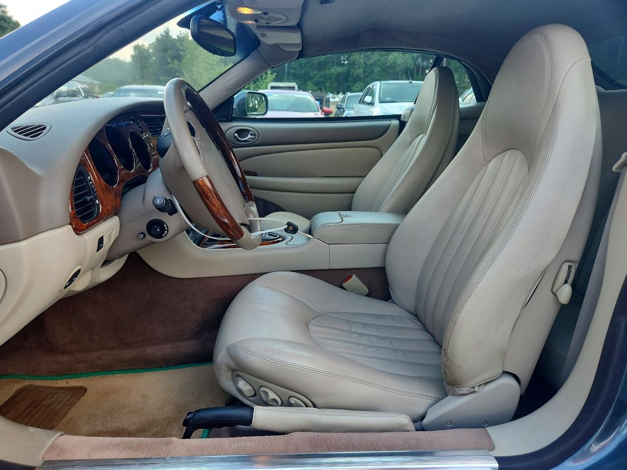 2000 JAGUAR XK8