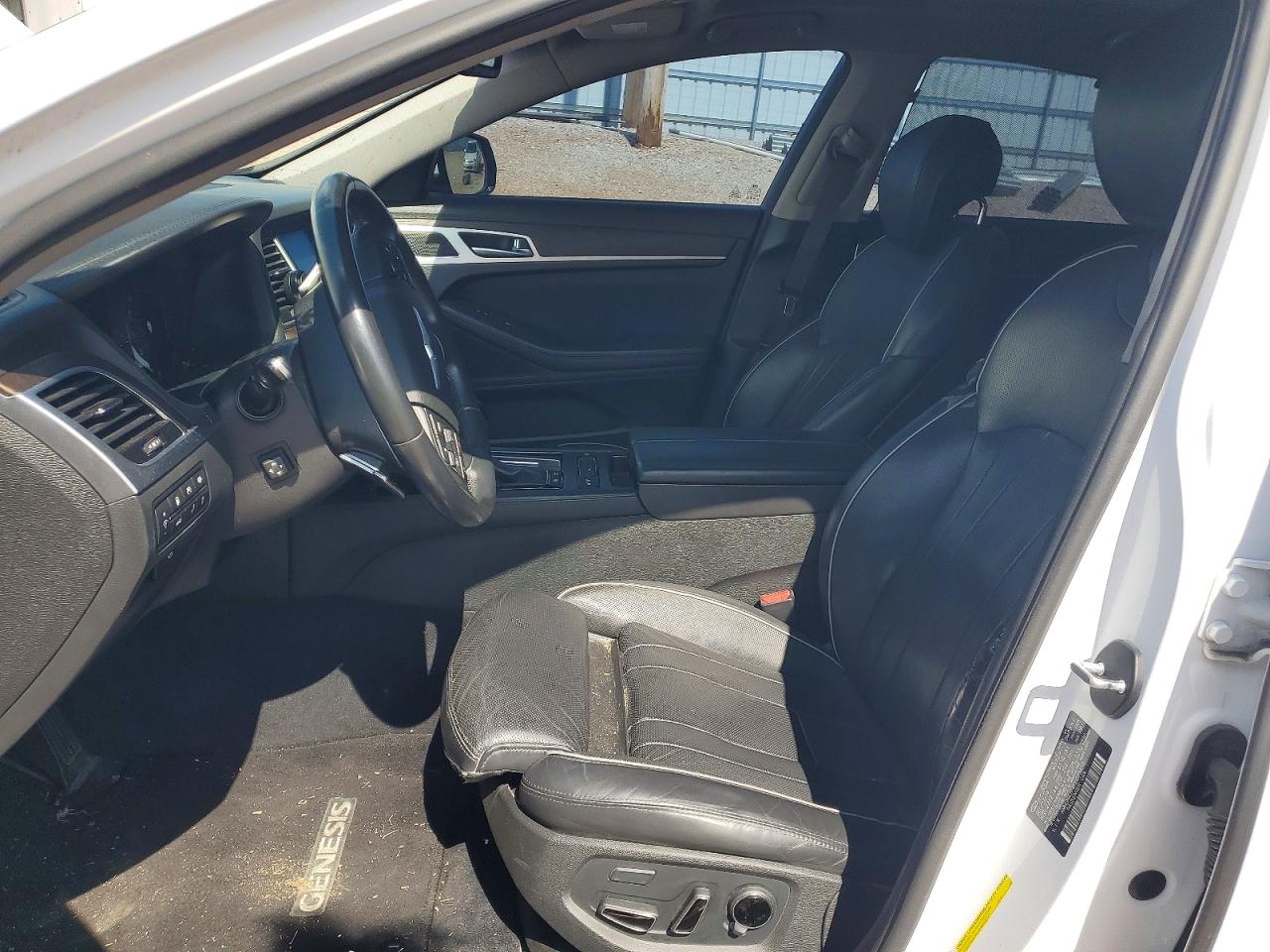 2015 HYUNDAI GENESIS