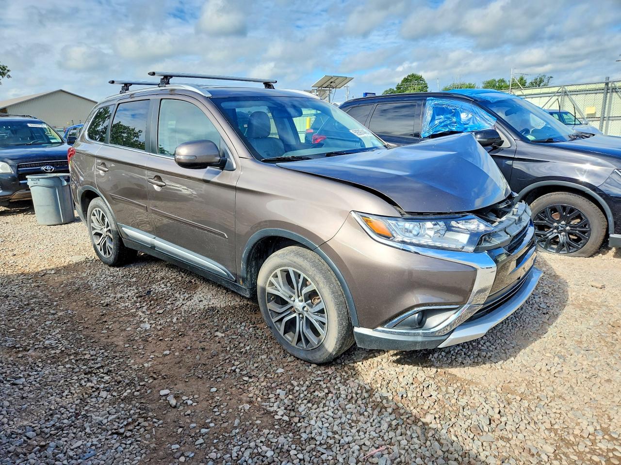 2017 MITSUBISHI OUTLANDER
