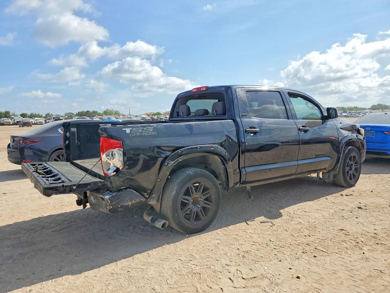 2018 TOYOTA TUNDRA