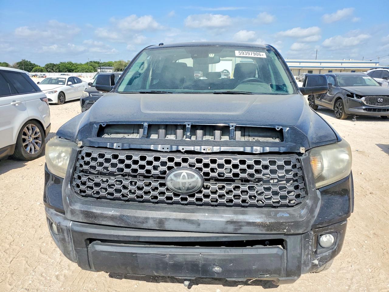 2018 TOYOTA TUNDRA
