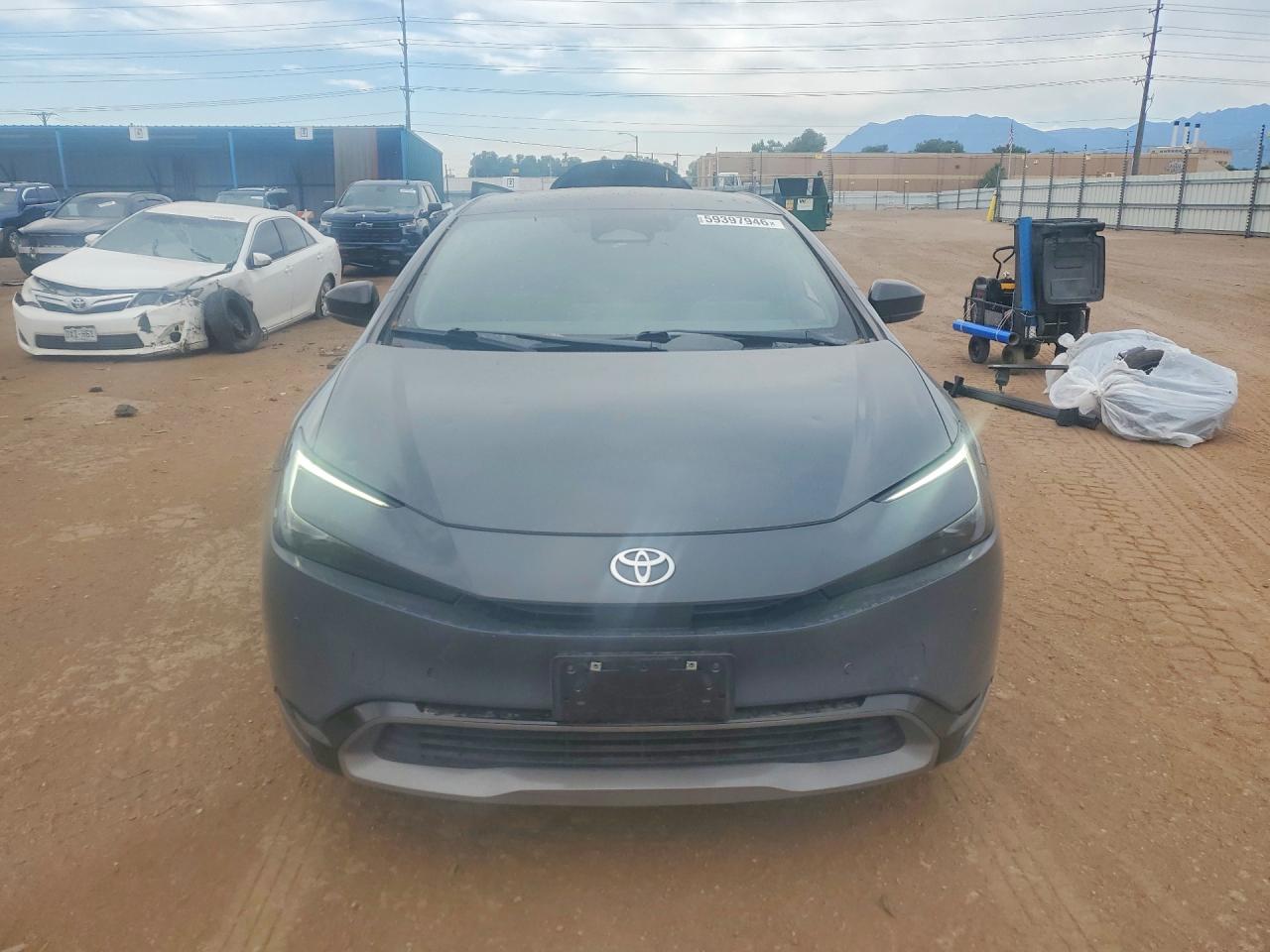 2024 TOYOTA PRIUS