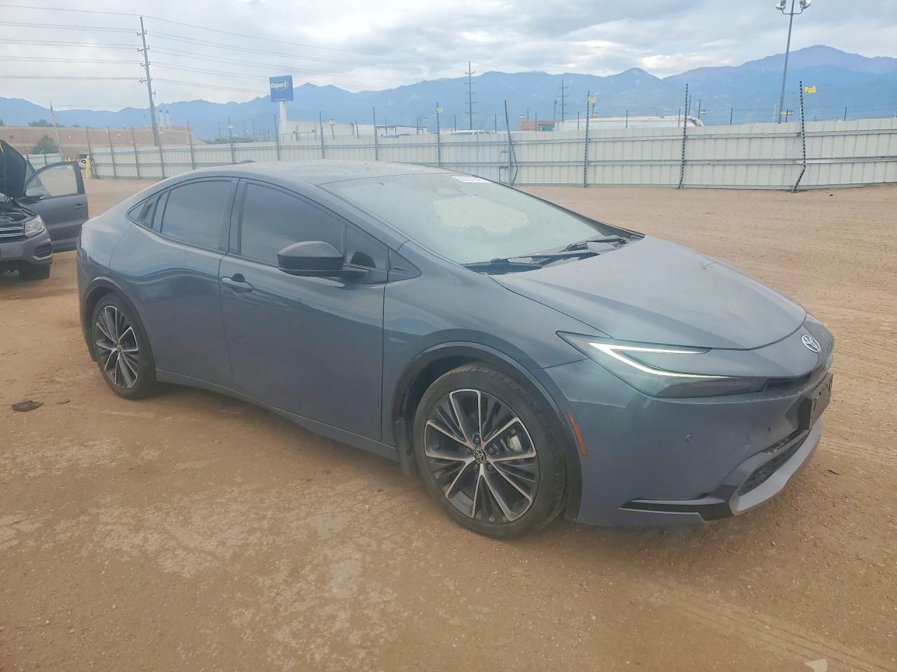 2024 TOYOTA PRIUS