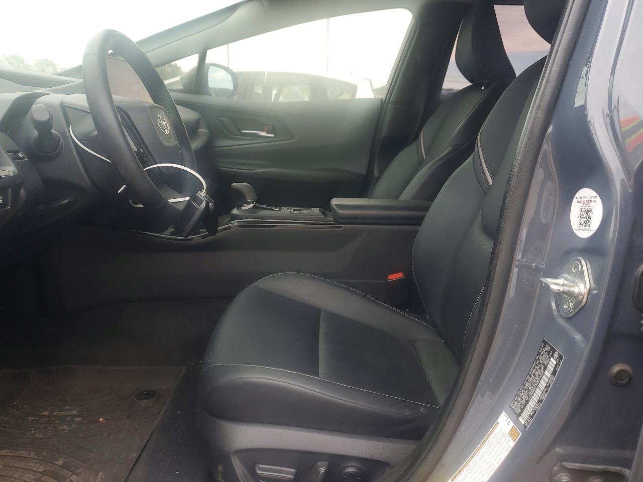 2024 TOYOTA PRIUS