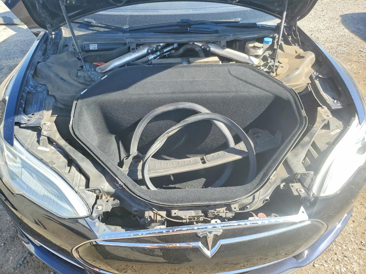 2015 TESLA MODEL S