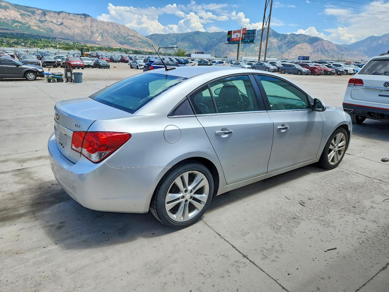 2013 CHEVROLET CRUZE