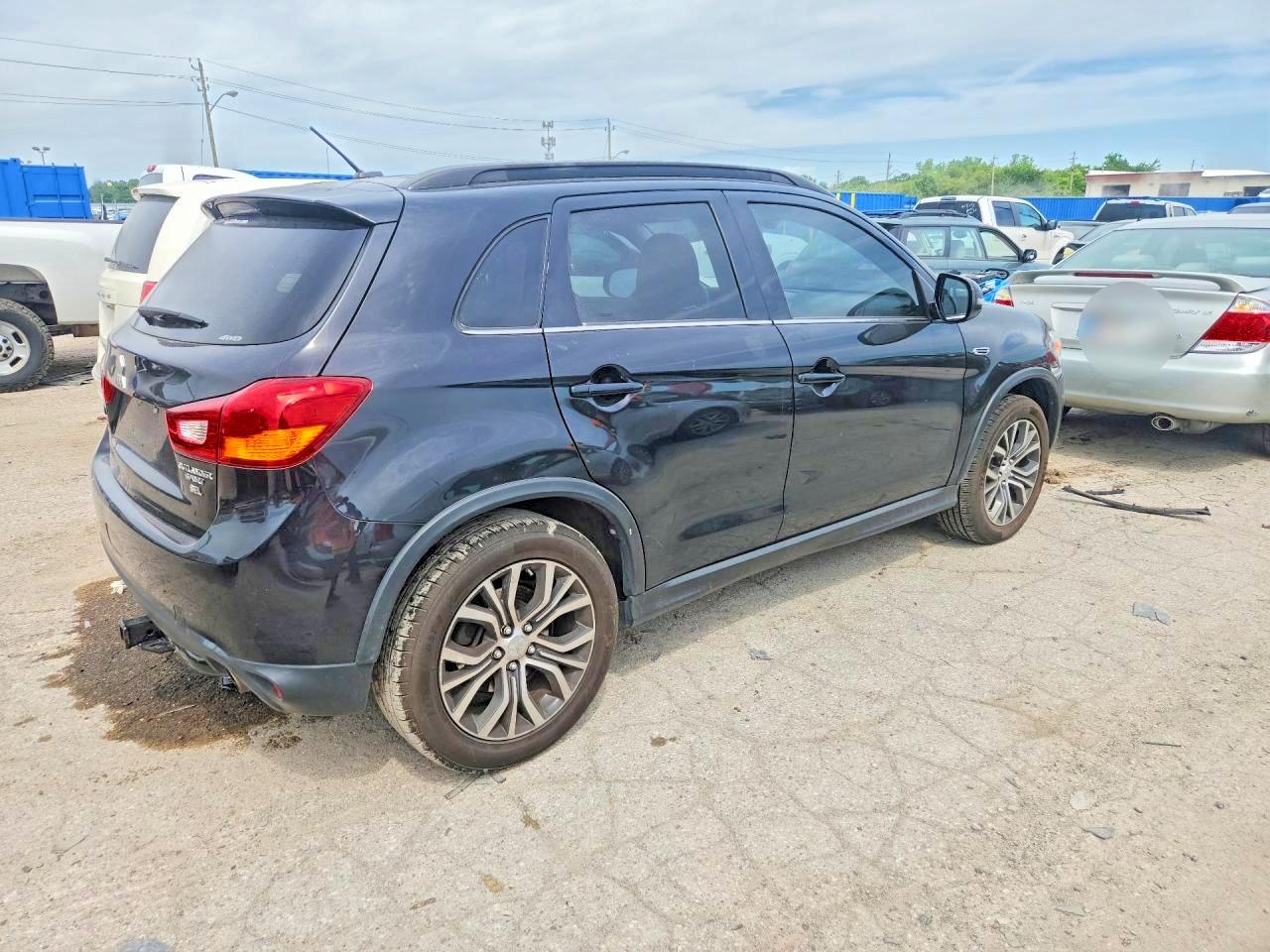 2016 MITSUBISHI OUTLANDER